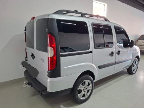 FIAT Doblo 1.8 16V 4P FLEX ESSENCE 7 LUGARES, Foto 3