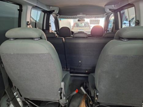 FIAT Doblo 1.8 16V 4P FLEX ESSENCE 7 LUGARES, Foto 6
