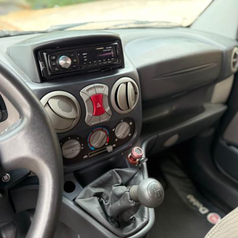 FIAT Doblo 1.8 4P FLEX ADVENTURE LOCKER 6 LUGARES, Foto 7