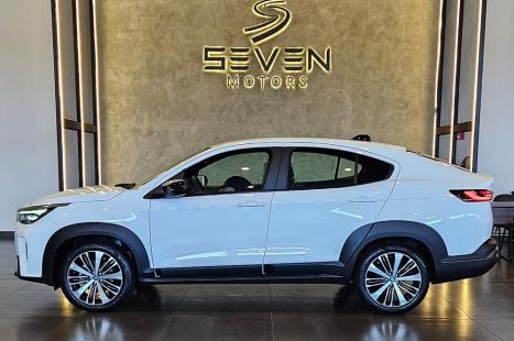 FIAT Fastback 1.0 12V 4P FLEX 200 TURBO AUTOM�TICO CVT, Foto 2