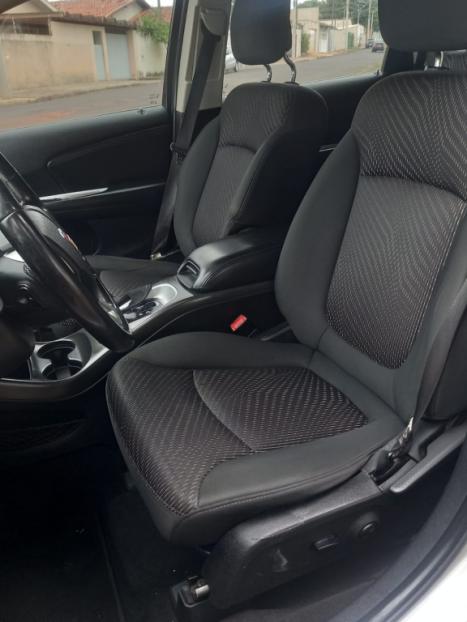 FIAT Freemont 2.4 16V 4P PRECISION AUTOMÁTICO 7 LUGARES, Foto 4