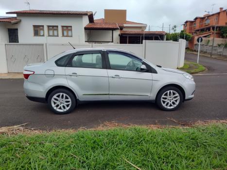 FIAT Grand Siena 1.6 16V 4P FLEX ESSENCE DUALOGIC AUTOMATIZADO, Foto 4