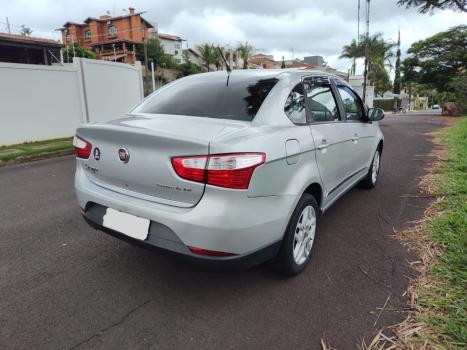 FIAT Grand Siena 1.6 16V 4P FLEX ESSENCE DUALOGIC AUTOMATIZADO, Foto 5