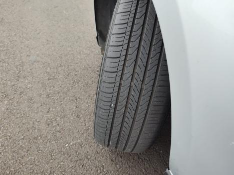 FIAT Grand Siena 1.6 16V 4P FLEX ESSENCE DUALOGIC AUTOMATIZADO, Foto 13