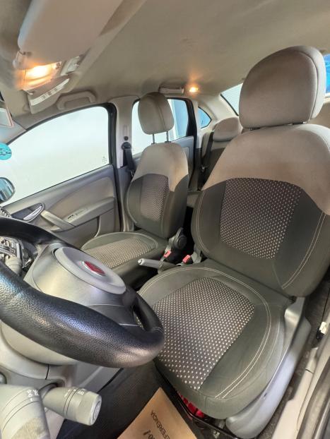 FIAT Grand Siena 1.6 16V 4P FLEX ESSENCE DUALOGIC AUTOMATIZADO, Foto 10