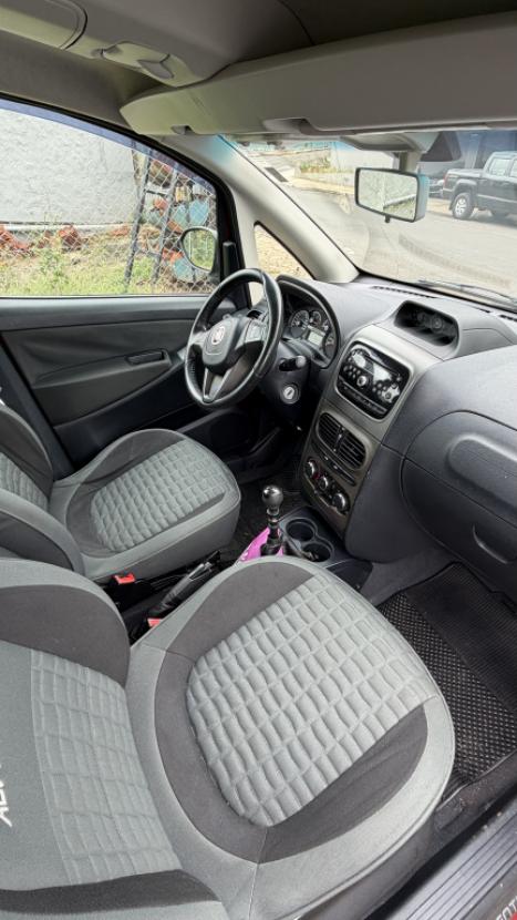 FIAT Idea 1.8 16V 4P ADVENTURE FLEX, Foto 2