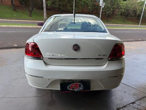 FIAT Linea 1.8 16V 4P FLEX ESSENCE, Foto 5