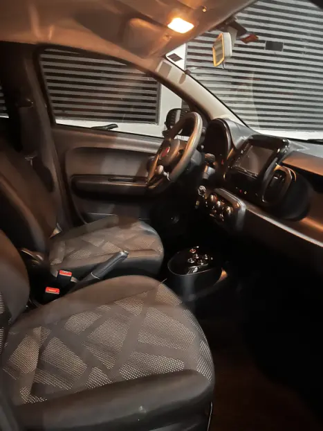 FIAT Mobi 1.0 4P FLEX DRIVE GSR AUTOMATIZADO, Foto 7