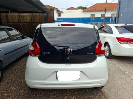 FIAT Mobi 1.0 4P FLEX DRIVE FIRE FLY, Foto 2