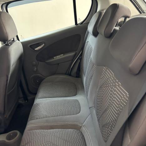 FIAT Palio 1.4 4P FLEX ATTRACTIVE, Foto 6 FIAT Palio 1.4 4P FLEX ATTRACTIVE, Foto 6