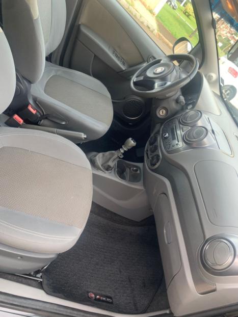 FIAT Palio 1.6 16V 4P FLEX ESSENCE, Foto 3