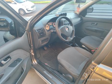 FIAT Palio Weekend 1.8 4P ADVENTURE, Foto 2