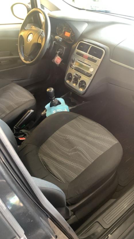 FIAT Punto 1.4 FLEX 4P, Foto 3