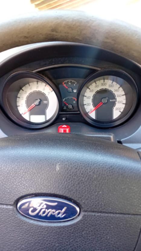 FIAT Punto 1.4 FLEX 4P, Foto 6