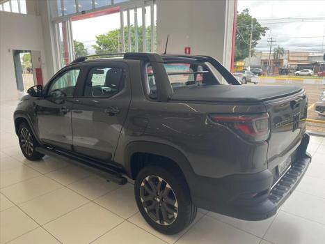 FIAT Strada 1.0 12V TURBO 200 FLEX ULTRA CABINE DUPLA AUTOM�TICO CVT, Foto 4