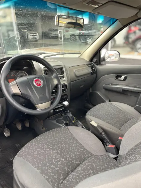 FIAT Strada 1.6 16V FLEX TREKING CABINE SIMPLES, Foto 6