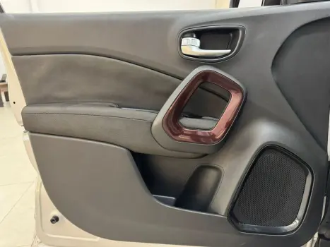 FIAT Toro 1.8 16V 4P FLEX FREEDOM AUTOM�TICO, Foto 9