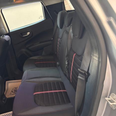 FIAT Toro 1.8 16V 4P FLEX FREEDOM AUTOM�TICO, Foto 9