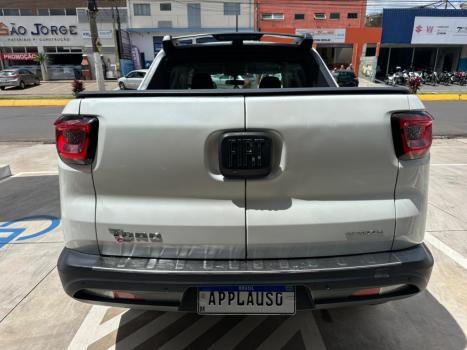 FIAT Toro 1.8 16V 4P FLEX FREEDOM AUTOM�TICO, Foto 3