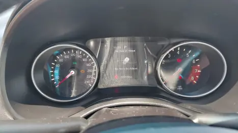 FIAT Toro 1.8 16V 4P FLEX FREEDOM AUTOM�TICO, Foto 15