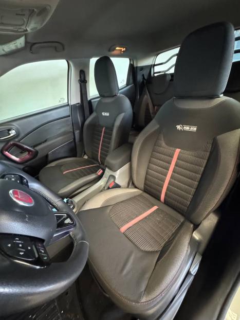 FIAT Toro 1.8 16V 4P FLEX FREEDOM OPEN EDITION AUTOM�TICO, Foto 8