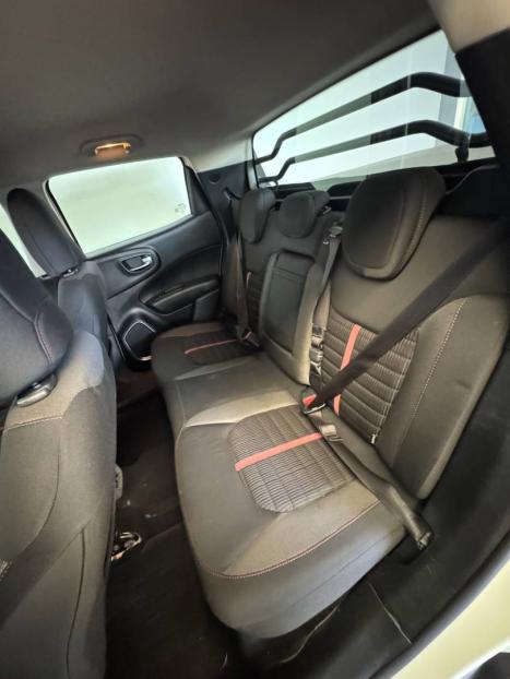 FIAT Toro 1.8 16V 4P FLEX FREEDOM OPEN EDITION AUTOM�TICO, Foto 9