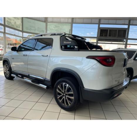 FIAT Toro 2.0 16V 4P 4WD RANCH TURBO DIESEL AUTOMÁTICO, Foto 4 FIAT Toro 2.0 16V 4P 4WD RANCH TURBO DIESEL AUTOMÁTICO, Foto 4