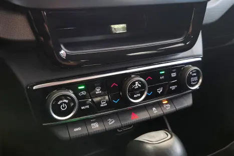 FIAT Toro 2.0 16V 4P VOLCANO 4WD TURBO DIESEL AUTOM�TICO, Foto 18