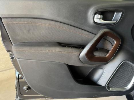 FIAT Toro 2.0 16V 4P VOLCANO 4WD TURBO DIESEL AUTOM�TICO, Foto 9