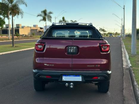 FIAT Toro 2.0 16V 4P VOLCANO 4WD TURBO DIESEL AUTOMÁTICO, Foto 3