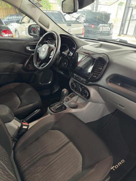 FIAT Toro 2.4 16V 4P MULTIAIR FLEX VOLCANO AUTOM�TICO, Foto 13