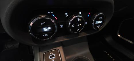 FIAT Toro 2.4 16V 4P MULTIAIR FLEX VOLCANO AUTOM�TICO, Foto 15