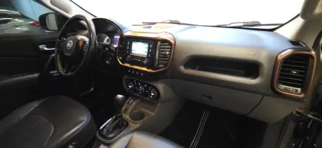 FIAT Toro 2.4 16V 4P MULTIAIR FLEX VOLCANO AUTOM�TICO, Foto 16