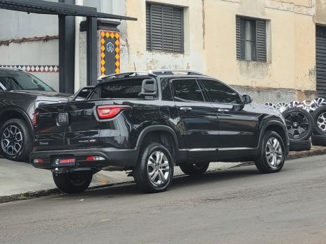 FIAT Toro 2.4 16V 4P MULTIAIR FLEX VOLCANO AUTOM�TICO, Foto 2