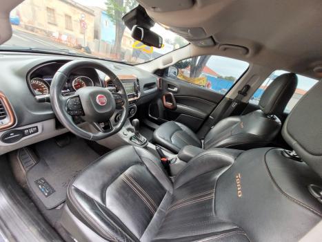 FIAT Toro 2.4 16V 4P MULTIAIR FLEX VOLCANO AUTOM�TICO, Foto 5