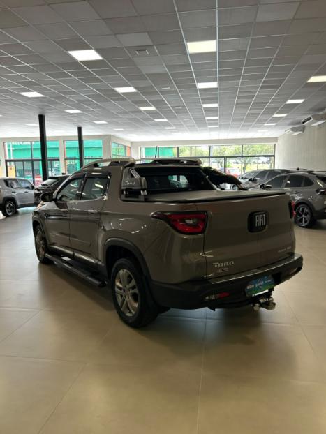 FIAT Toro 2.4 16V 4P MULTIAIR FLEX VOLCANO AUTOMÁTICO, Foto 3
