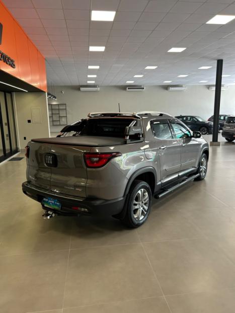 FIAT Toro 2.4 16V 4P MULTIAIR FLEX VOLCANO AUTOMÁTICO, Foto 5
