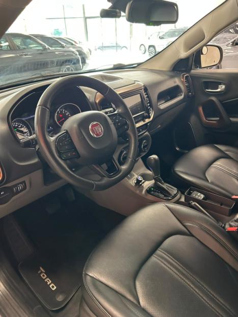 FIAT Toro 2.4 16V 4P MULTIAIR FLEX VOLCANO AUTOMÁTICO, Foto 13