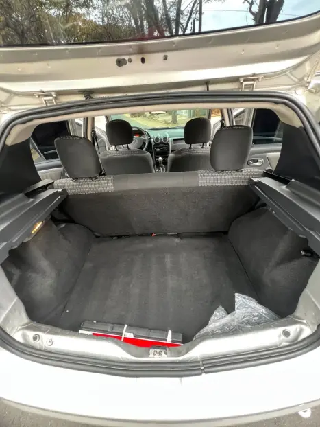 FIAT Uno 1.0 4P FLEX EVO VIVACE CELEBRATION, Foto 12