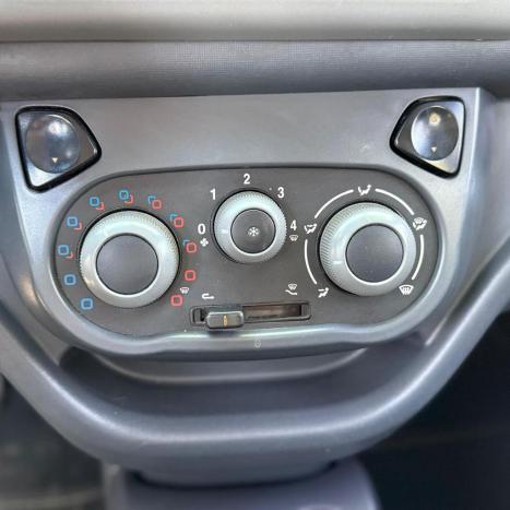 FIAT Uno 1.0 4P FLEX EVO VIVACE CELEBRATION, Foto 10