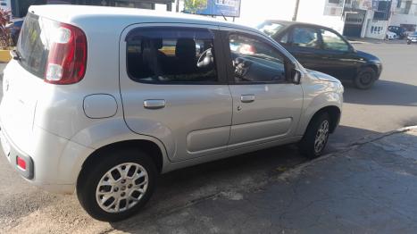 FIAT Uno 1.0 4P FLEX EVO VIVACE CELEBRATION, Foto 4