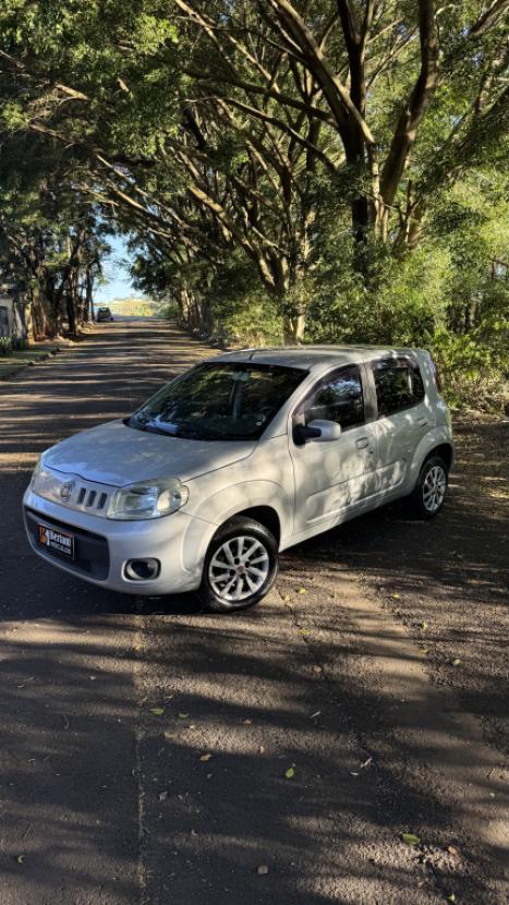 FIAT Uno 1.0 4P FLEX EVO VIVACE CELEBRATION, Foto 4