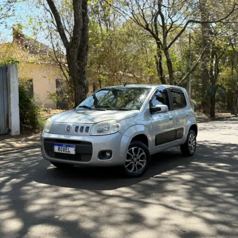 FIAT Uno 1.0 FLEX VIVACE CELEBRATION, Foto 1 FIAT Uno 1.0 FLEX VIVACE CELEBRATION, Foto 1