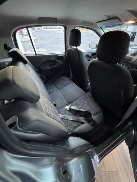 FIAT Uno 1.0 FLEX VIVACE CELEBRATION, Foto 9