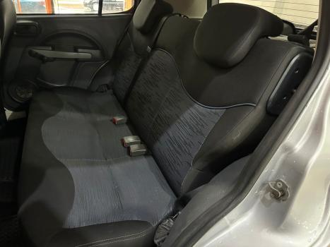 FIAT Uno 1.0 FLEX VIVACE, Foto 9