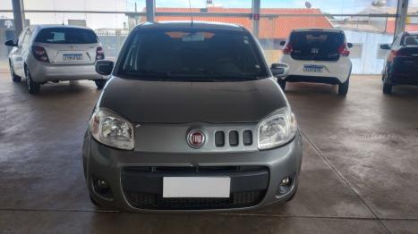 FIAT Uno 1.0 FLEX VIVACE CELEBRATION, Foto 1