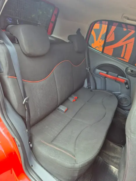 FIAT Uno 1.4 FLEX SPORTING, Foto 6