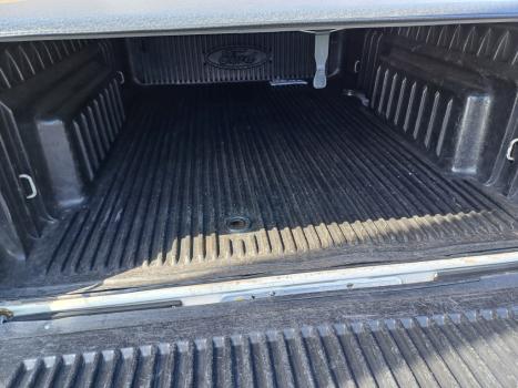 FORD Courier 1.6 L, Foto 10