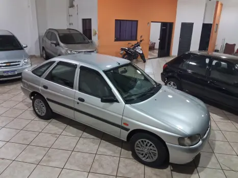 FORD Escort 1.6 4P GL, Foto 6