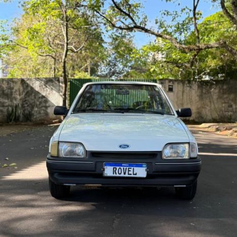 FORD Escort 1.6 GL, Foto 2